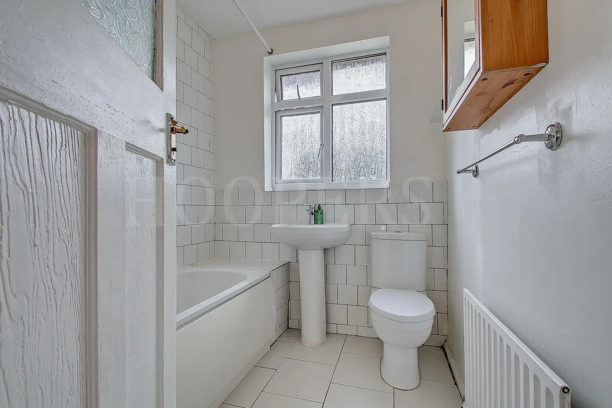 Braemar Avenue, London, NW10