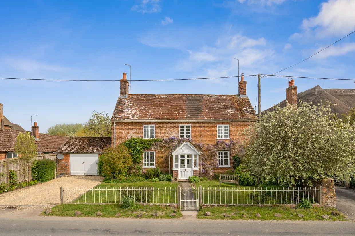 Hilcott, Pewsey, SN9 photo 1