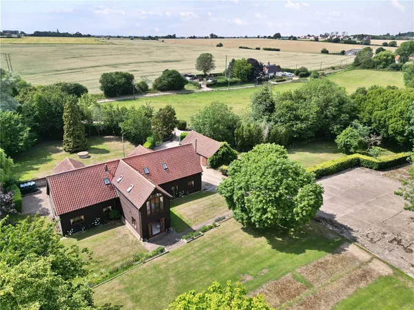 Valley Lane, Great Finborough, IP14 photo 1