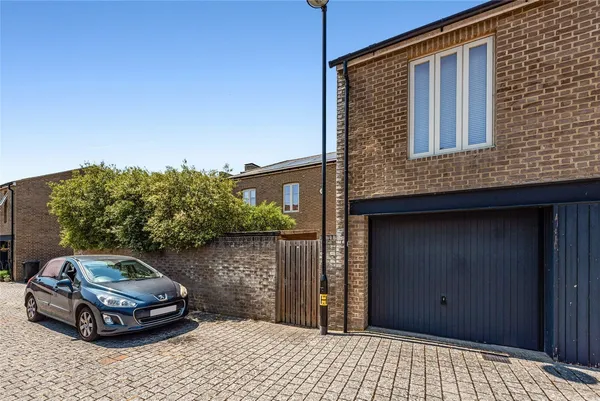 Foster Road, Chichester, PO19 photo 14