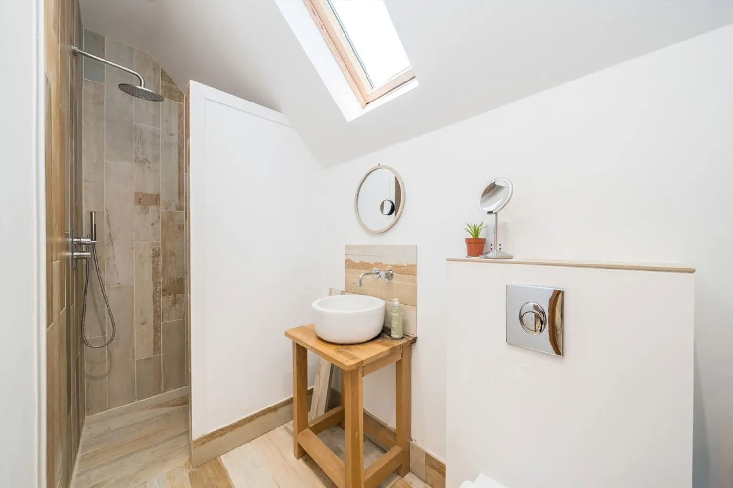 Ellesmere Road, Weybridge, KT13 photo 10