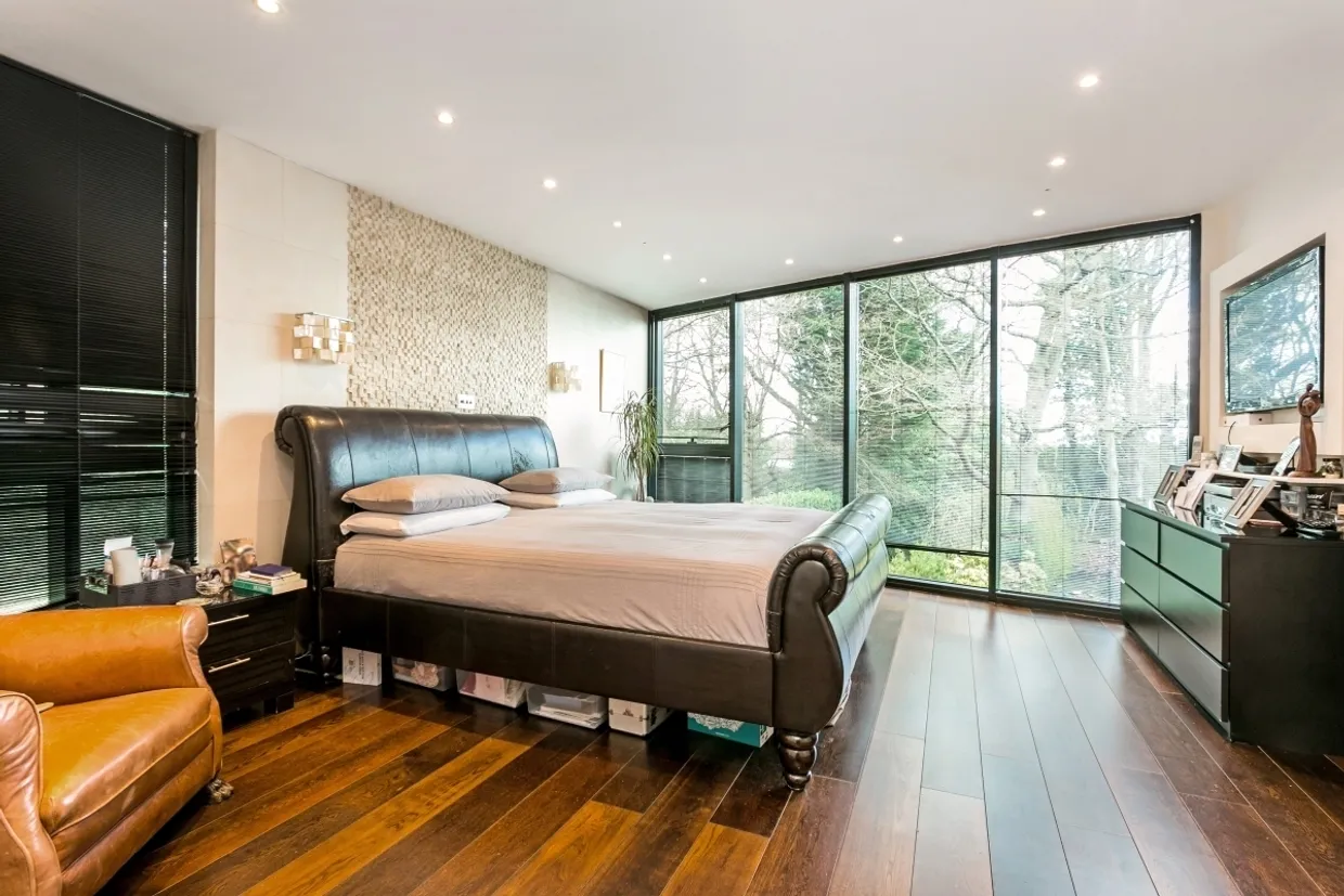 Warren Lane Stanmore HA7 photo 7