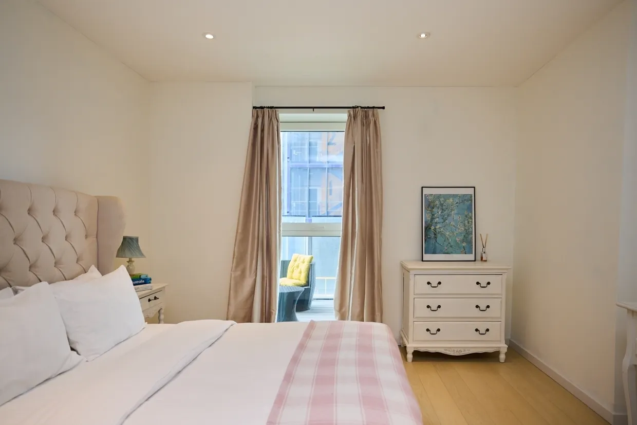 Glasshouse Gardens, E20 photo 8