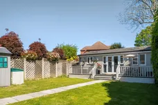 The Avenue Staines-upon-Thames TW19 photo 2