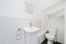 Welland Mews, Wapping, E1W photo 8