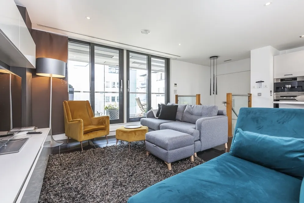 Leman Street E1, EPC:C photo 2