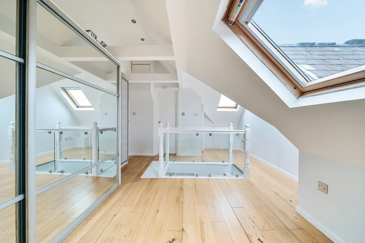 Welland Mews, Wapping, E1W photo 16