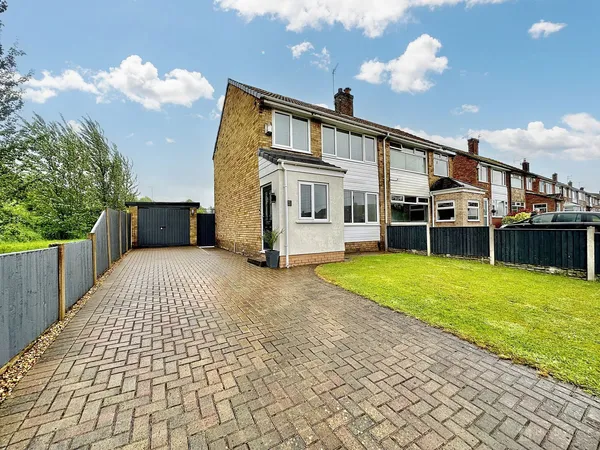 Brookfield Avenue, Runcorn, WA7