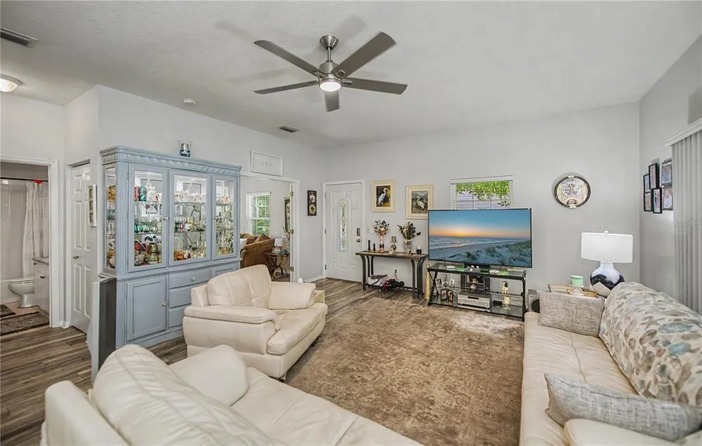 1470 Tamiami Trail, Port Charlotte, FL 33948