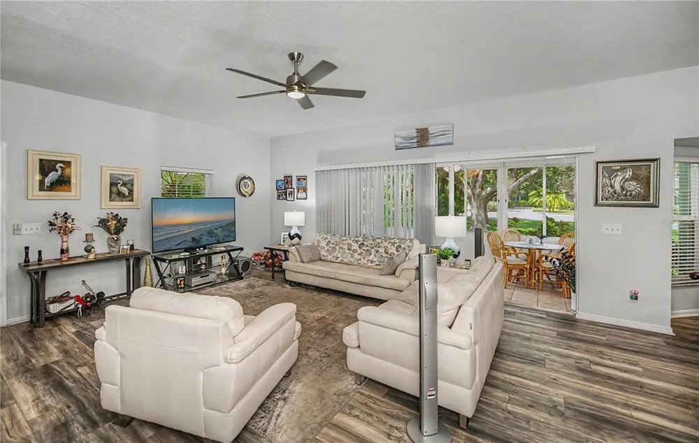 1470 Tamiami Trail, Port Charlotte, FL 33948