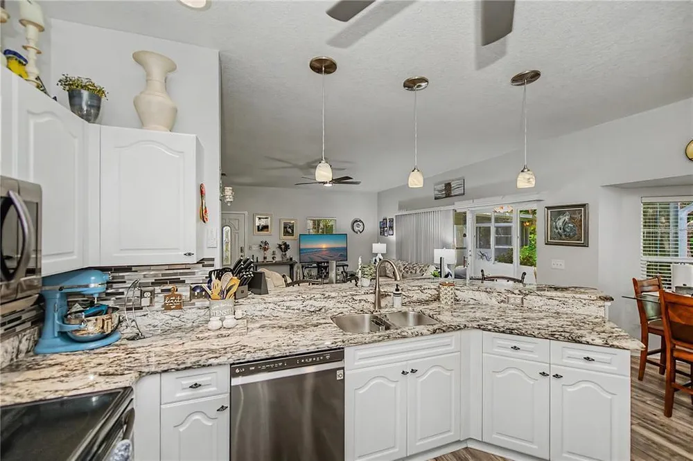 1470 Tamiami Trail, Port Charlotte, FL 33948