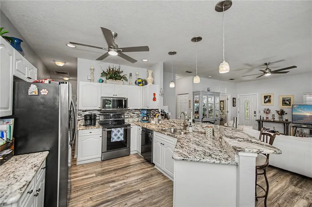1470 Tamiami Trail, Port Charlotte, FL 33948
