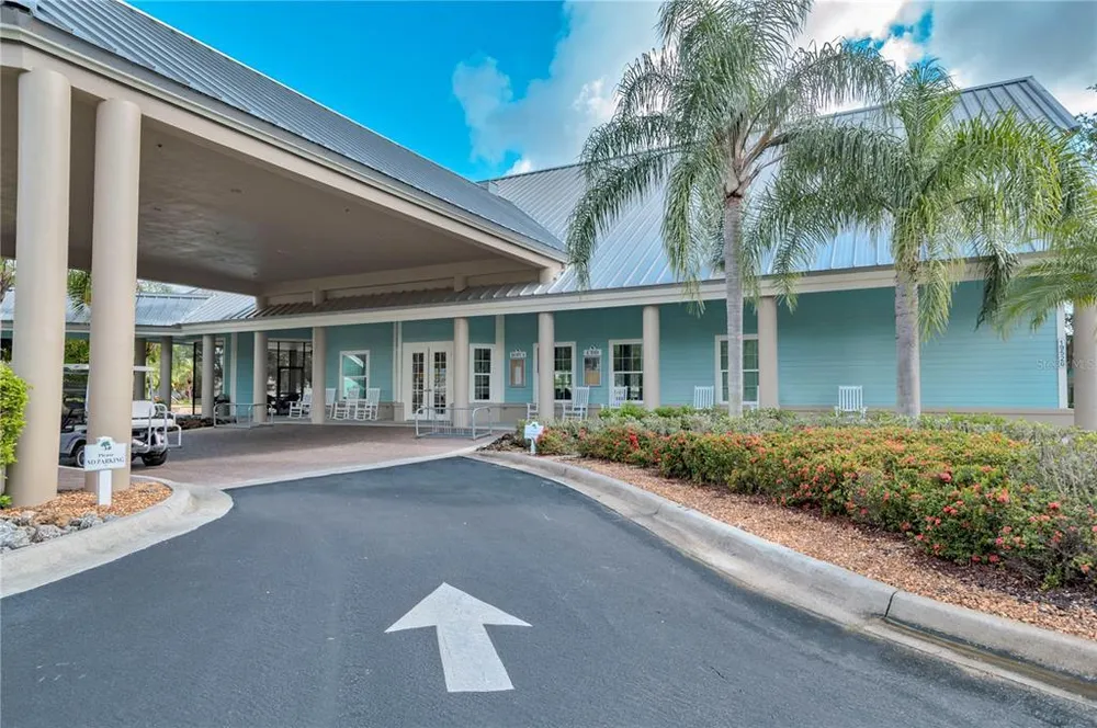 1470 Tamiami Trail, Port Charlotte, FL 33948