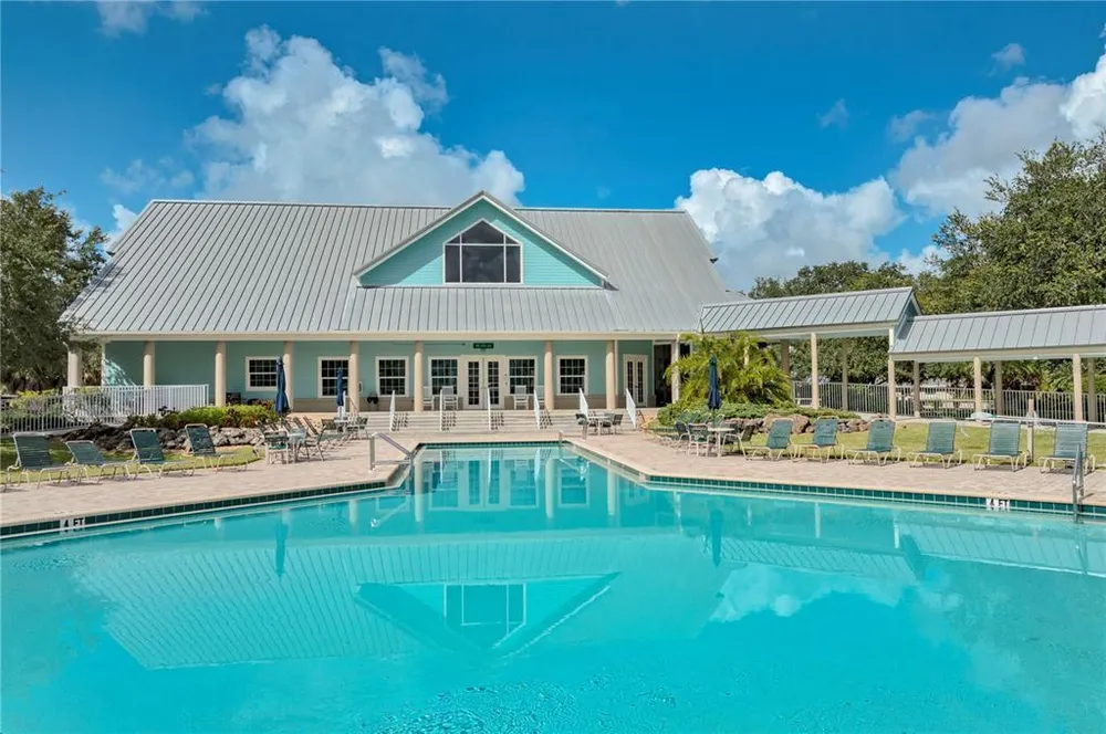 1470 Tamiami Trail, Port Charlotte, FL 33948