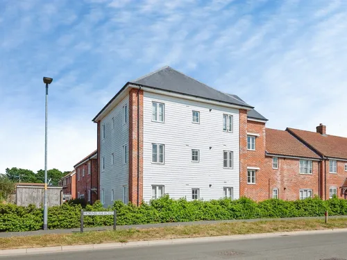 Smedley Close, North Walshamphoto