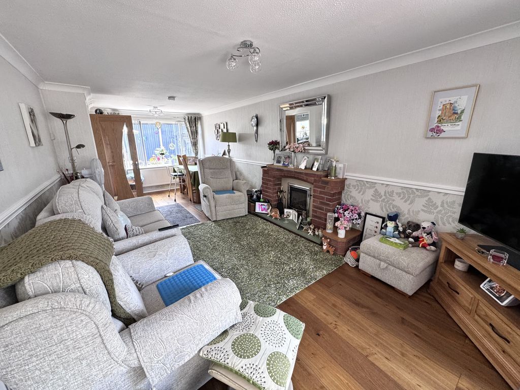 Somerset Drive, Nuneaton Image 4