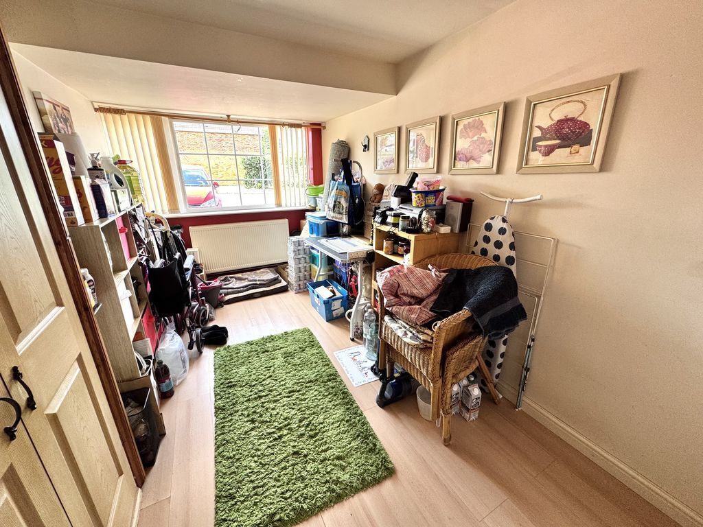 Somerset Drive, Nuneaton Image 5