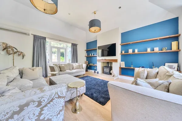 Woodlands Grange, Earls Barton, NN6 photo 2