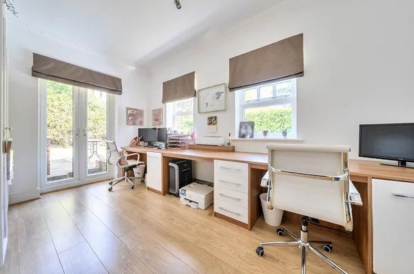 Woodlands Grange, Earls Barton, NN6 photo 8