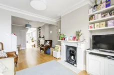 Ravenswood Road London SW12 photo 5