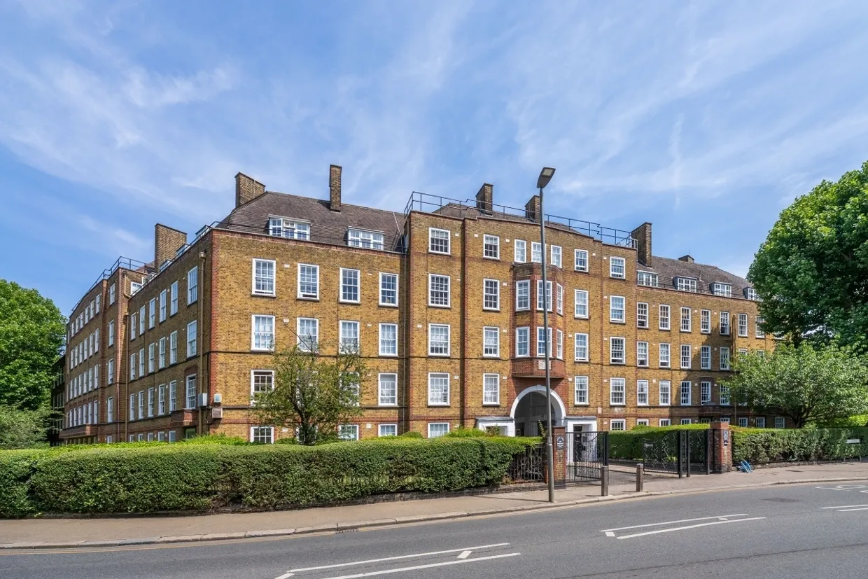 Vicarage Crescent London SW11 photo 6