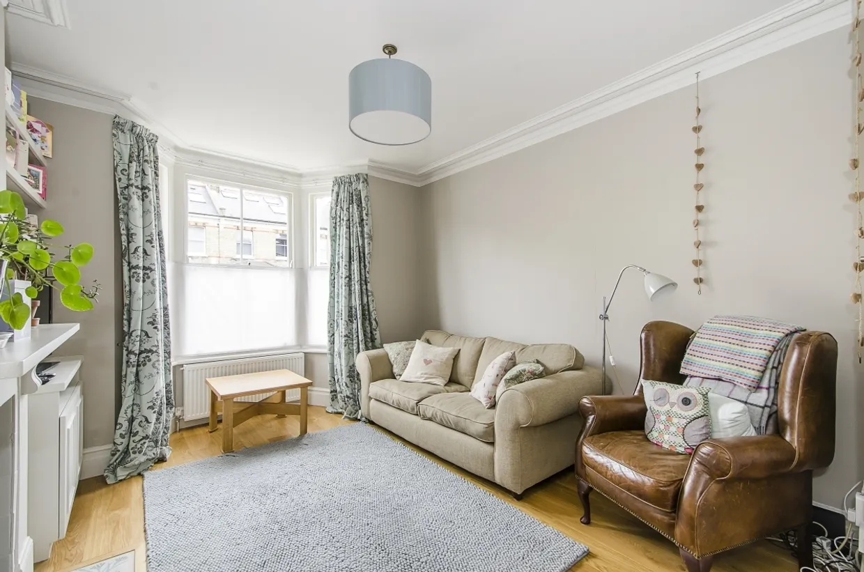 Ravenswood Road London SW12 photo 15