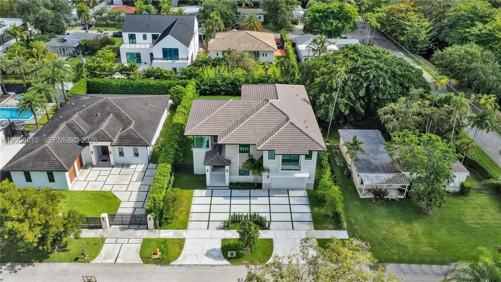 6415 SW 83rd St, Miami, FL 33143
