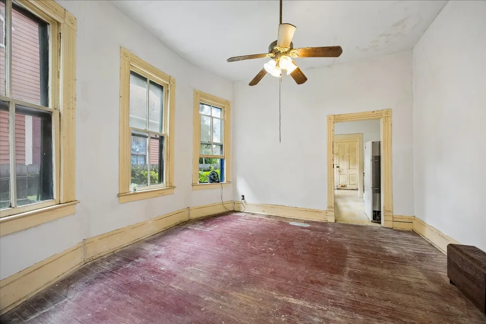 1814 Kane St, Houston, TX 77007-7609