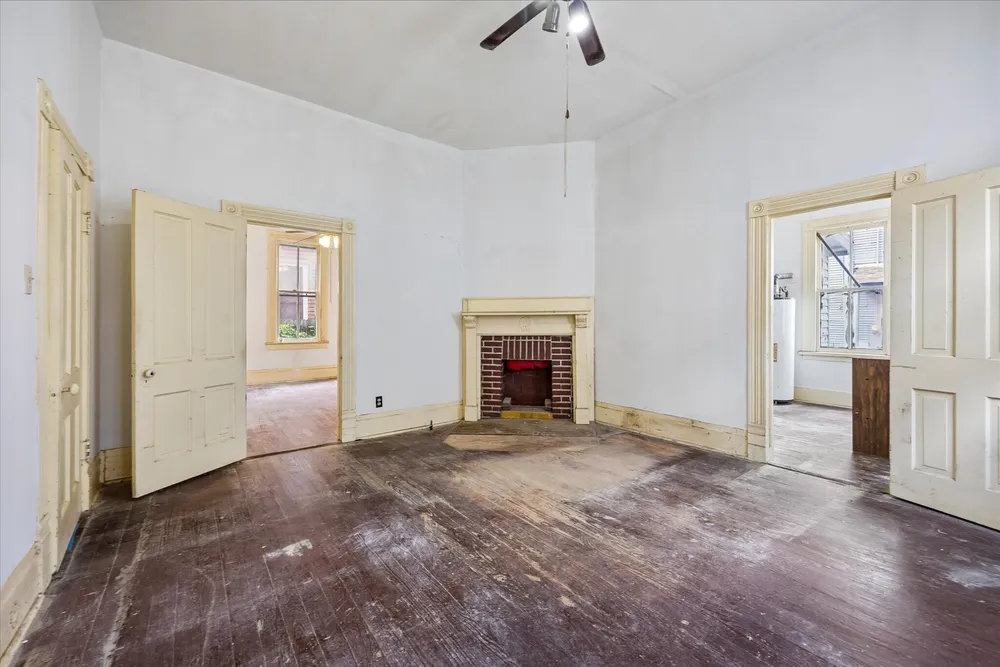 1814 Kane St, Houston, TX 77007-7609
