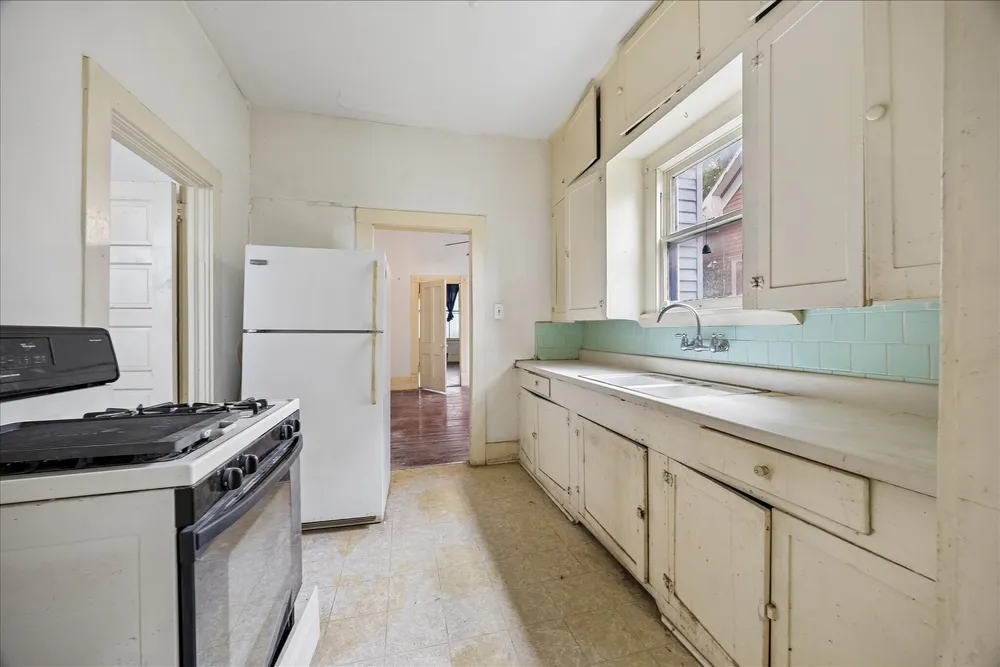 1814 Kane St, Houston, TX 77007-7609