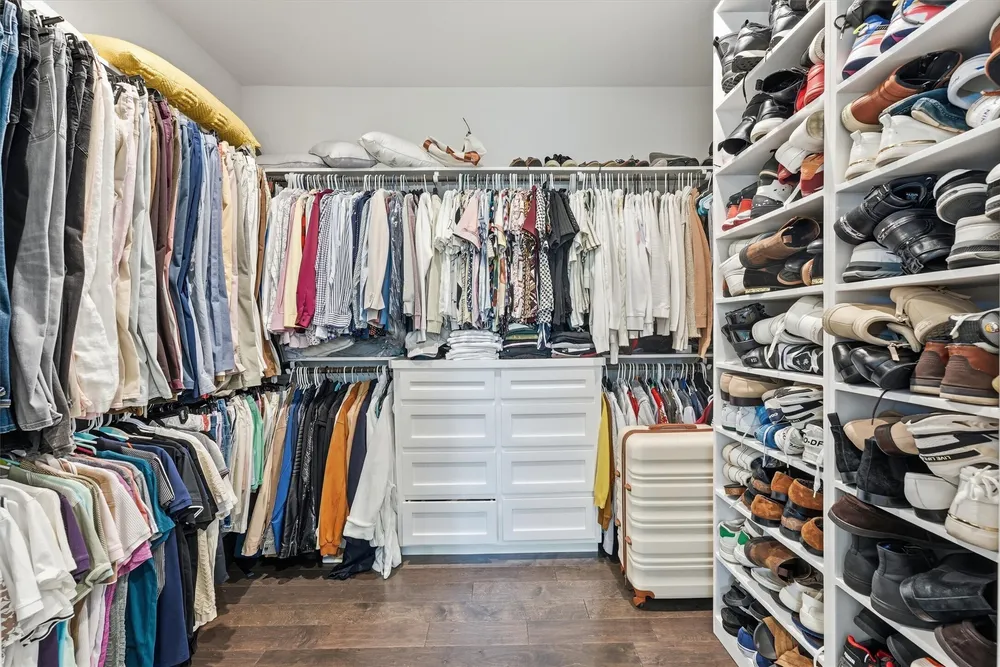 920 Thornton Rd, Houston, TX 77018