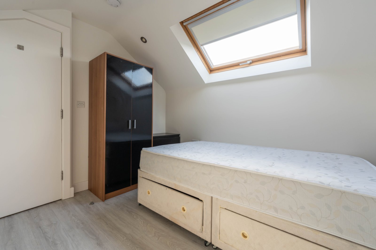 30 Victoria Street, Huddersfield, HD5 Image 7