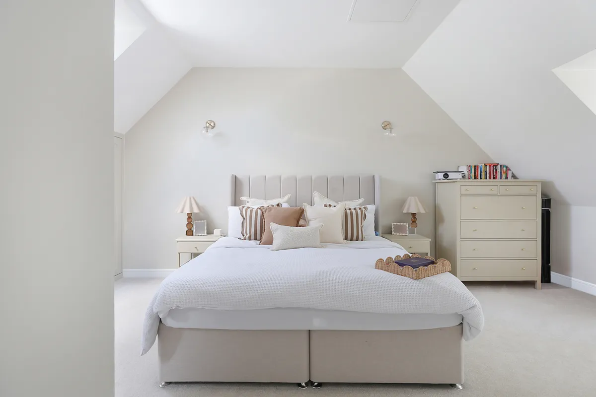 Tyrell Way, Horley, Surrey, RH6