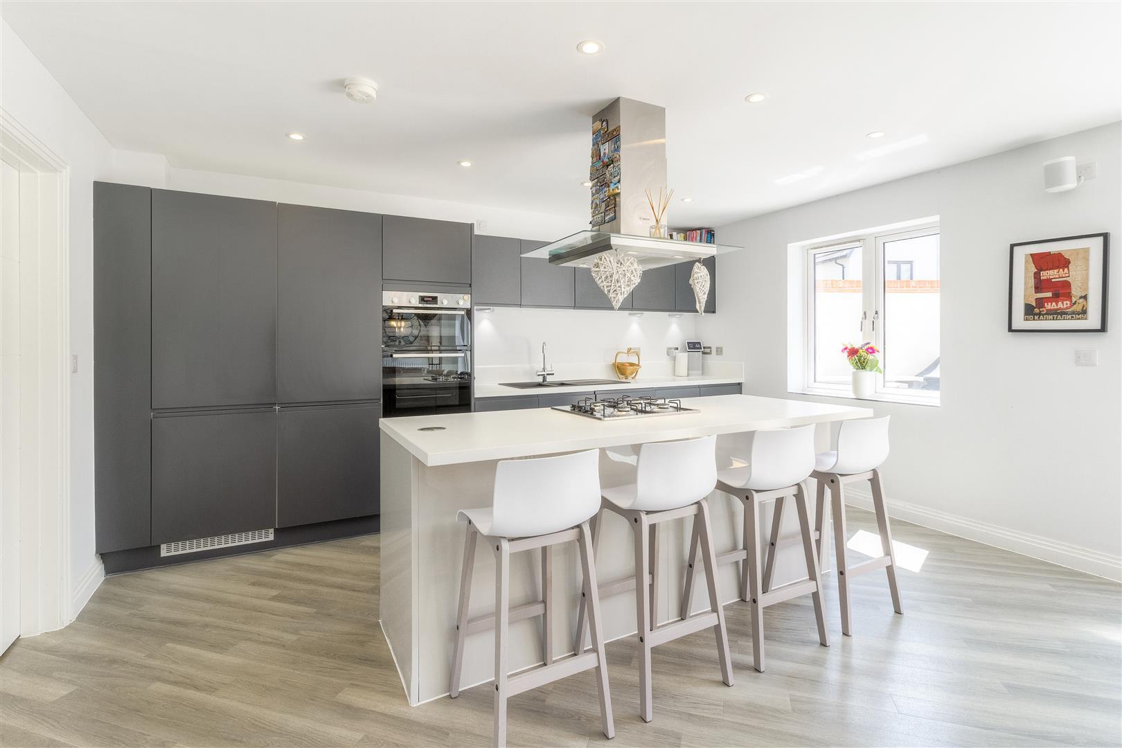 Stoneleigh Drive, Daventry Image 6