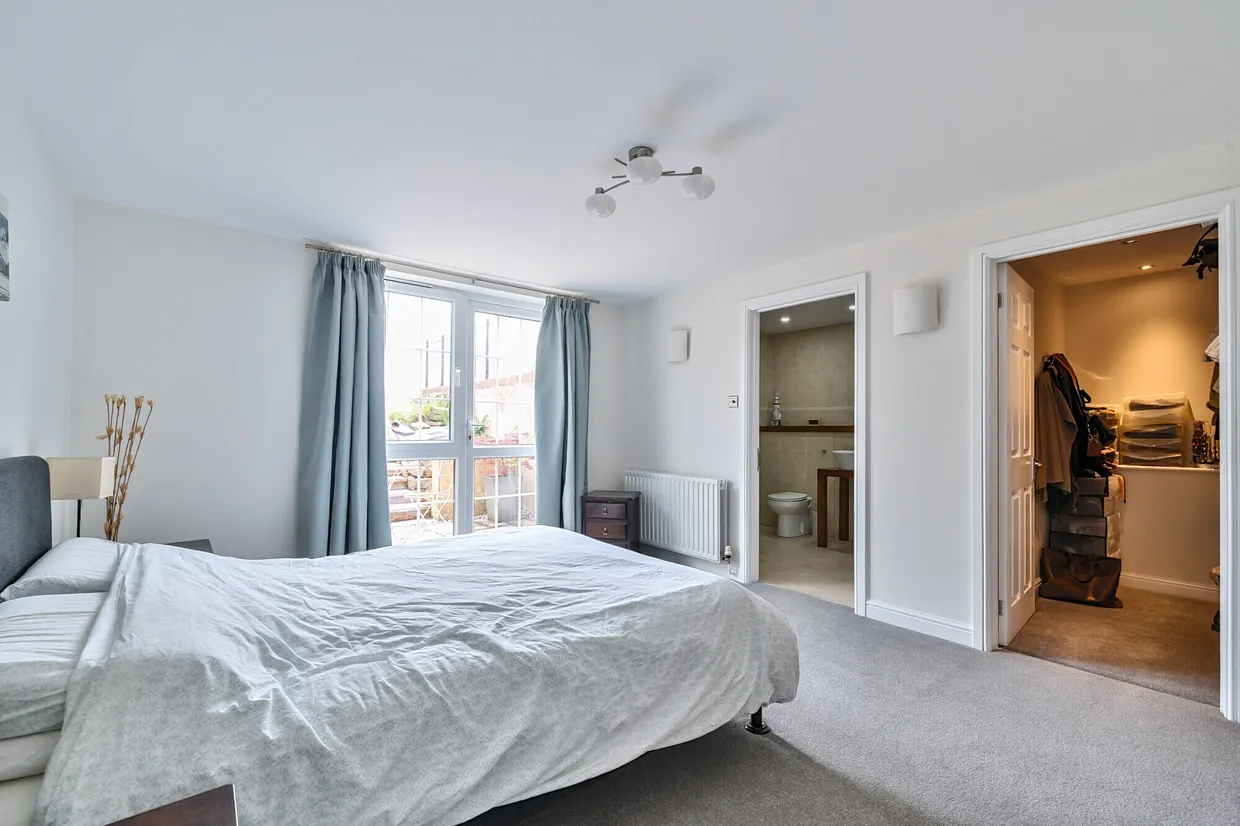Shalbourne, Marlborough, SN8 photo 19