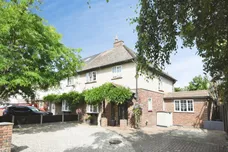 Danes Way, Pilgrims Hatch, BRENTWOOD
