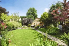 Danes Way, Pilgrims Hatch, BRENTWOOD