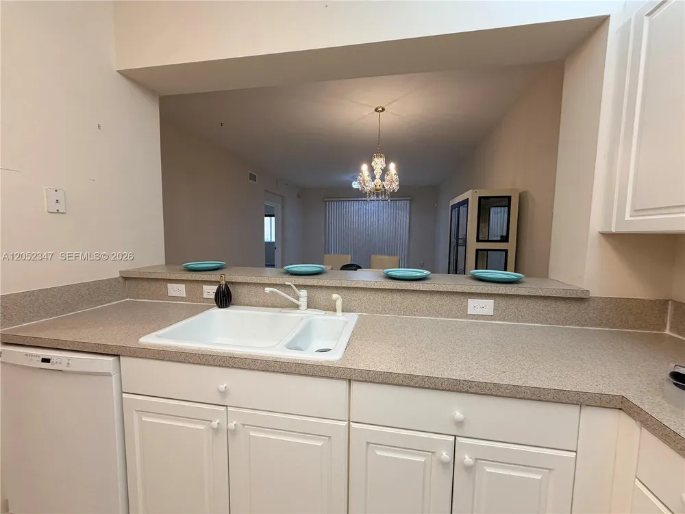 7735 Yardley Dr, Tamarac, FL 33321