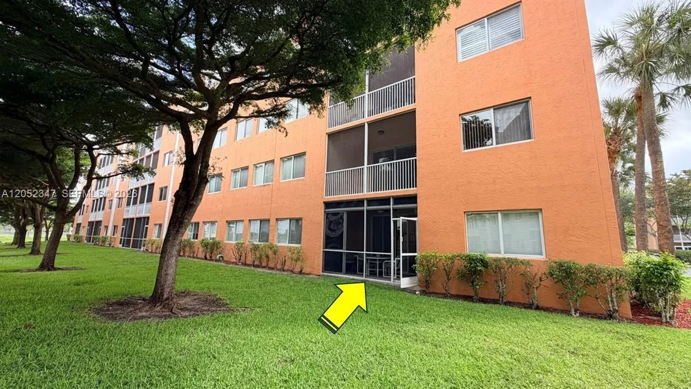 7735 Yardley Dr, Tamarac, FL 33321