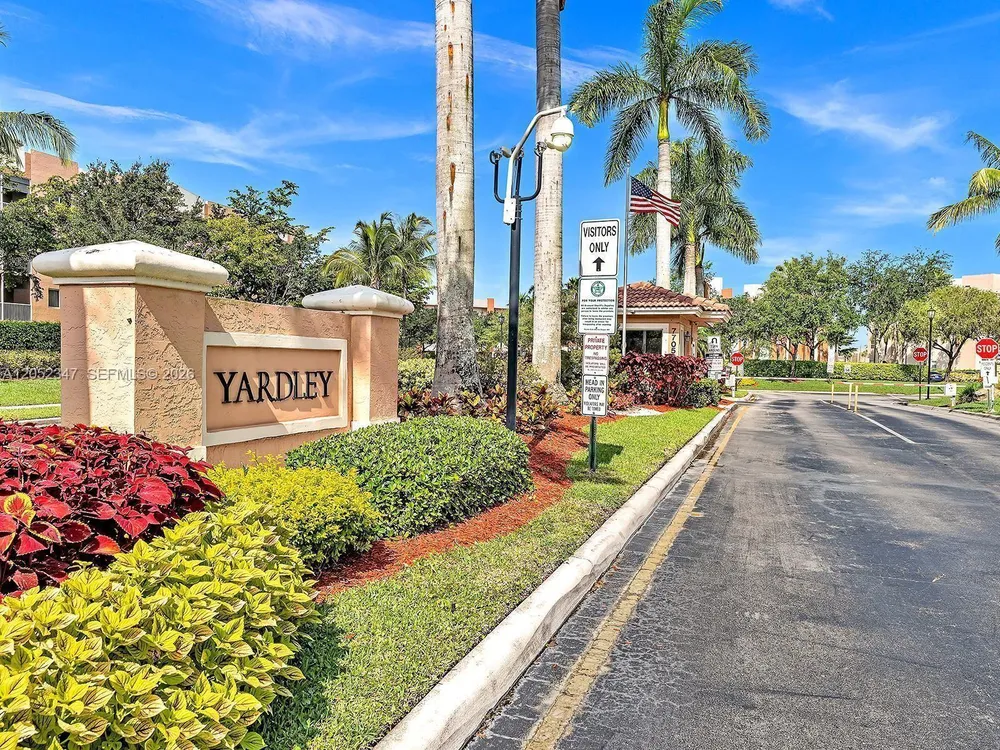 7735 Yardley Dr, Tamarac, FL 33321