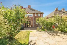 Dimplewells Road, Ossett