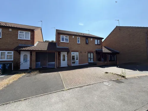 Avern Close, TIPTONphoto