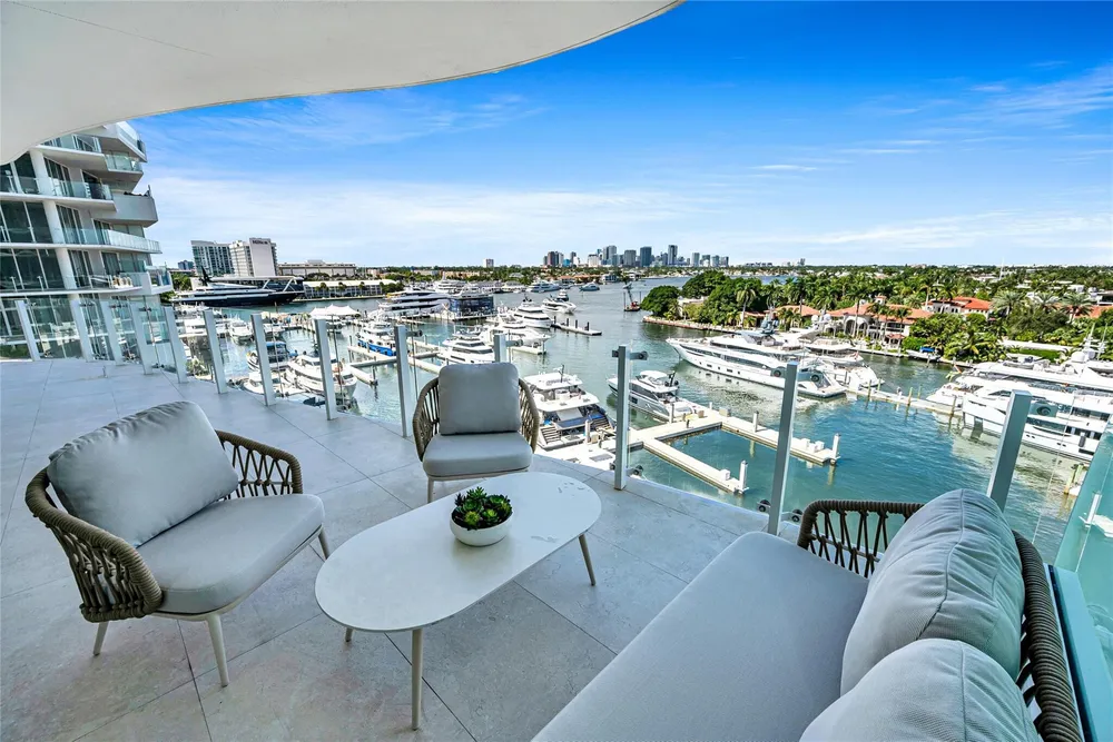 2241 SE 17th St, Fort Lauderdale, FL 33316