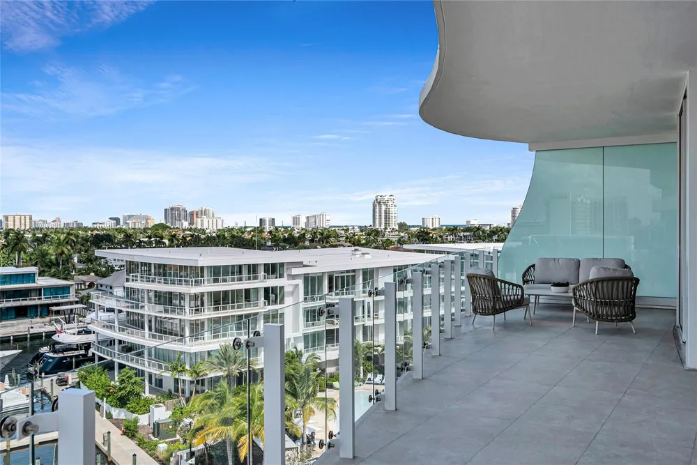 2241 SE 17th St, Fort Lauderdale, FL 33316