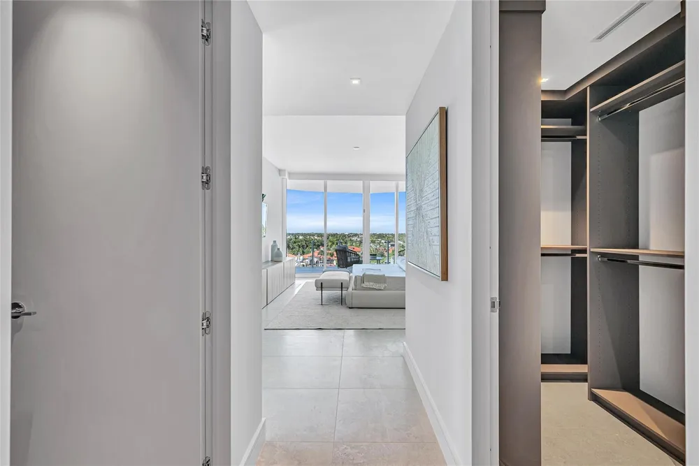 2241 SE 17th St, Fort Lauderdale, FL 33316