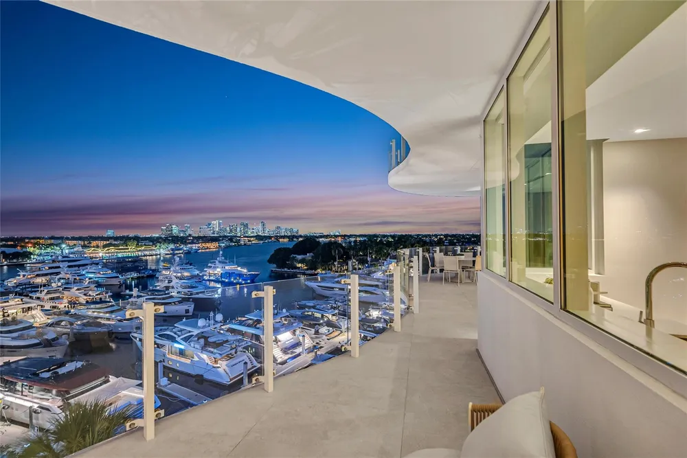 2241 SE 17th St, Fort Lauderdale, FL 33316