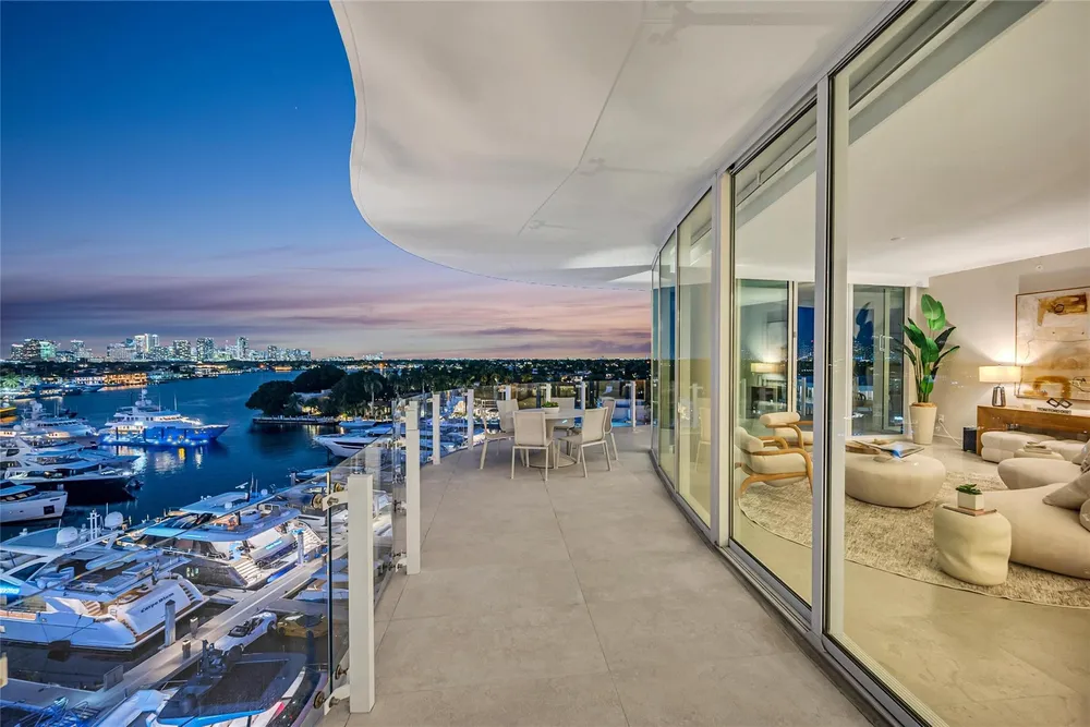 2241 SE 17th St, Fort Lauderdale, FL 33316