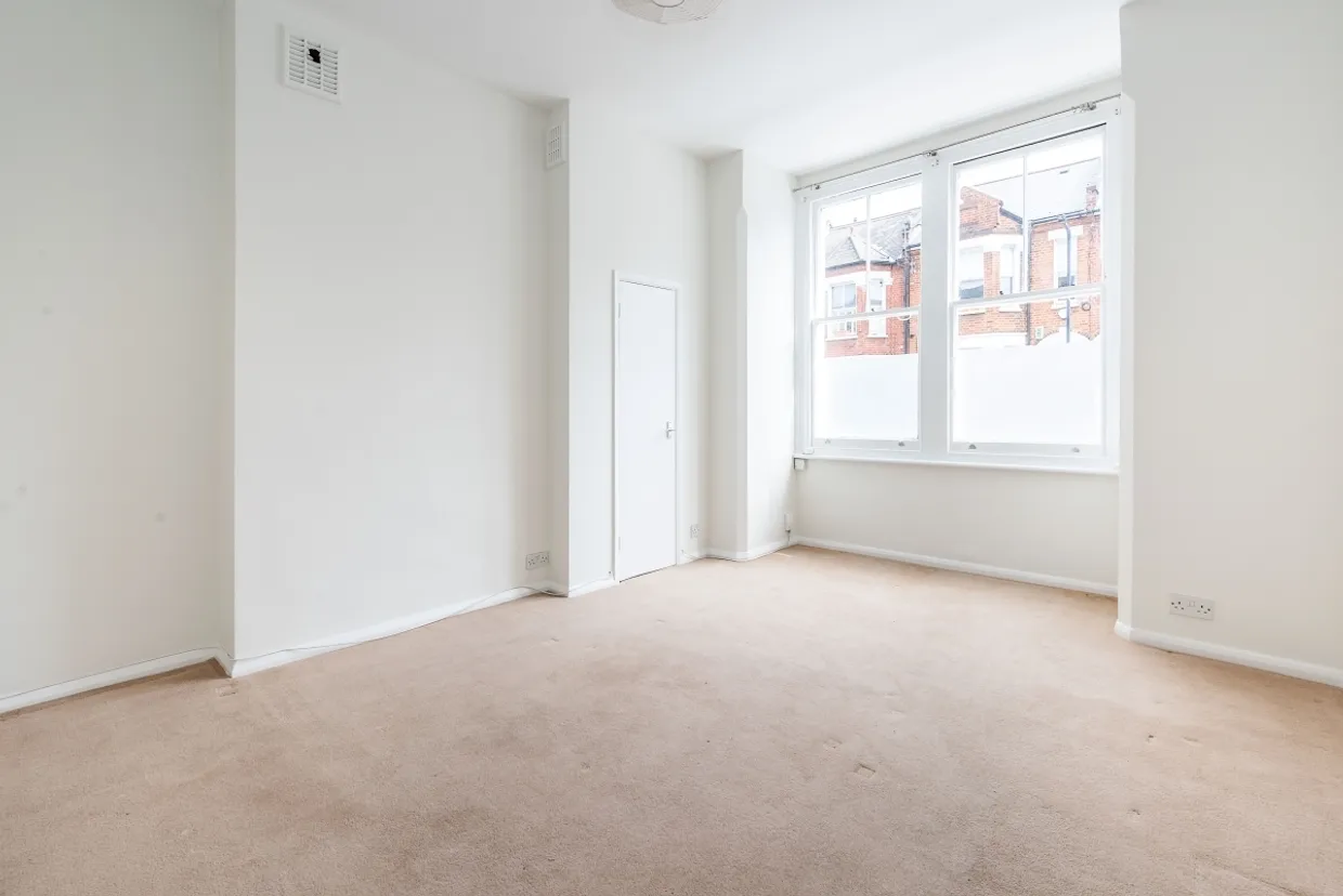 Brayburne Avenue, SW4 photo 1