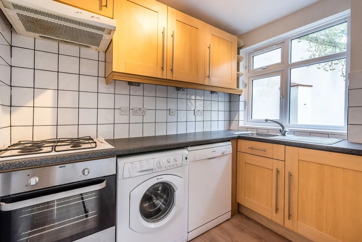 Brayburne Avenue, SW4 photo 4