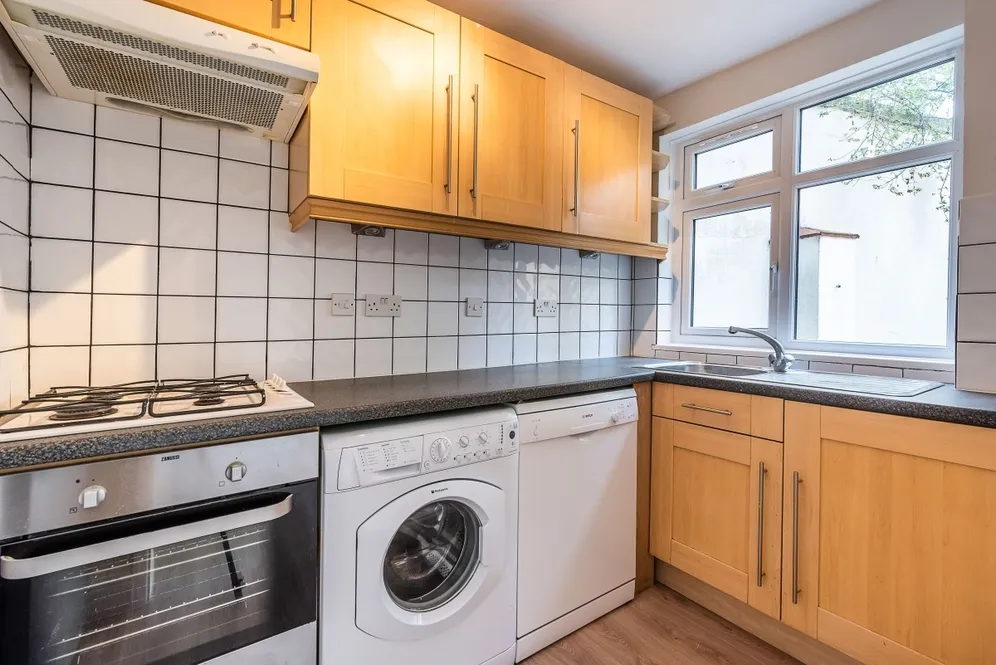 Brayburne Avenue, SW4 photo 4